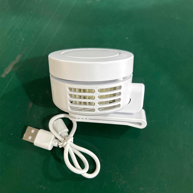 ⚡LAST DAY 50% OFF – Mini Clip-On Fan · 25K+ SOLD! ·🌪️ 3s Instant Cooling, 360° Wide Airflow, 3 Speeds, Ultra-Quiet, Clip to Desk/Bag 💨🔇