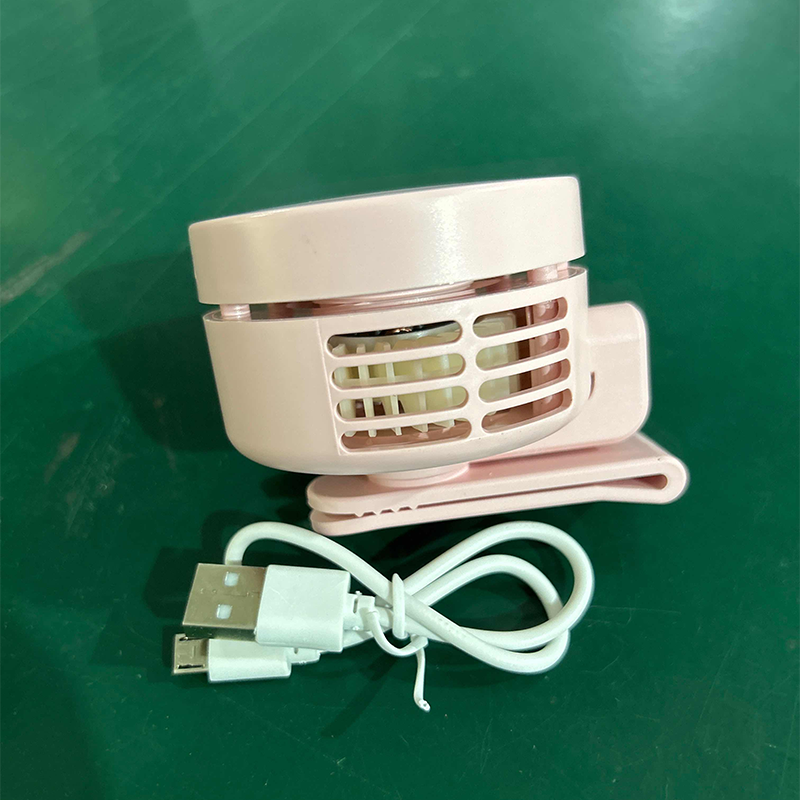 ⚡LAST DAY 50% OFF – Mini Clip-On Fan · 25K+ SOLD! ·🌪️ 3s Instant Cooling, 360° Wide Airflow, 3 Speeds, Ultra-Quiet, Clip to Desk/Bag 💨🔇