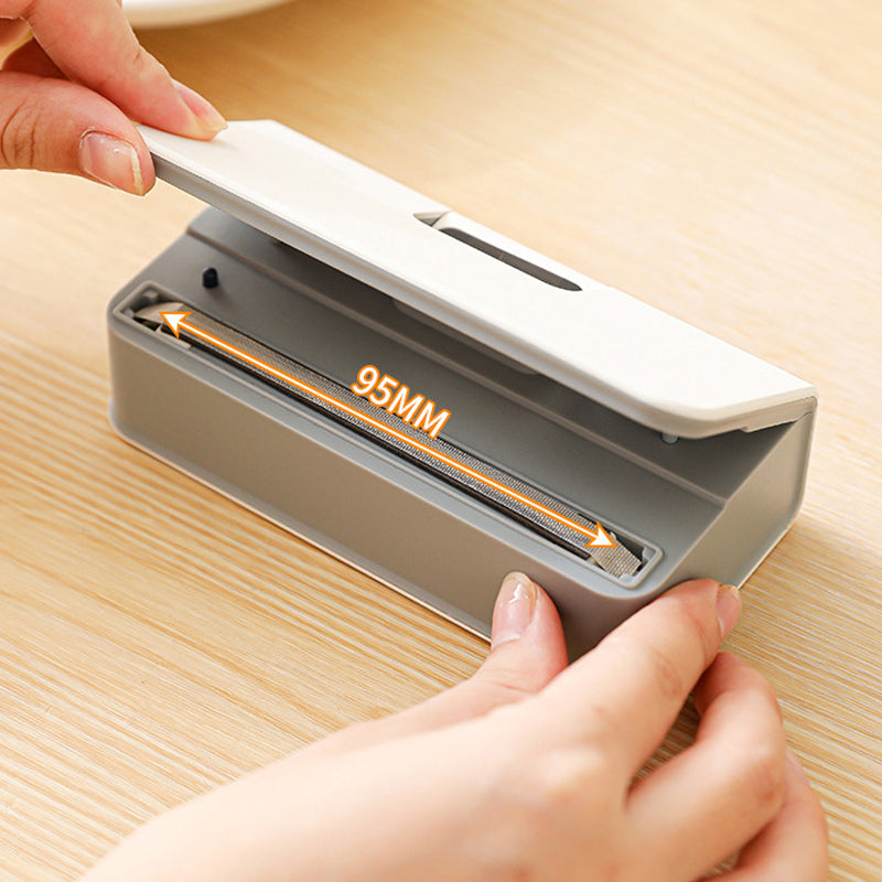 Rechargeable Bag Sealer with Cutter – 6-Level Heat Adjustable USB-C Portable Food Sealer, Built-in Blade for Opening Bags,  Magnetic Storage for Snacks & Kitchen Use